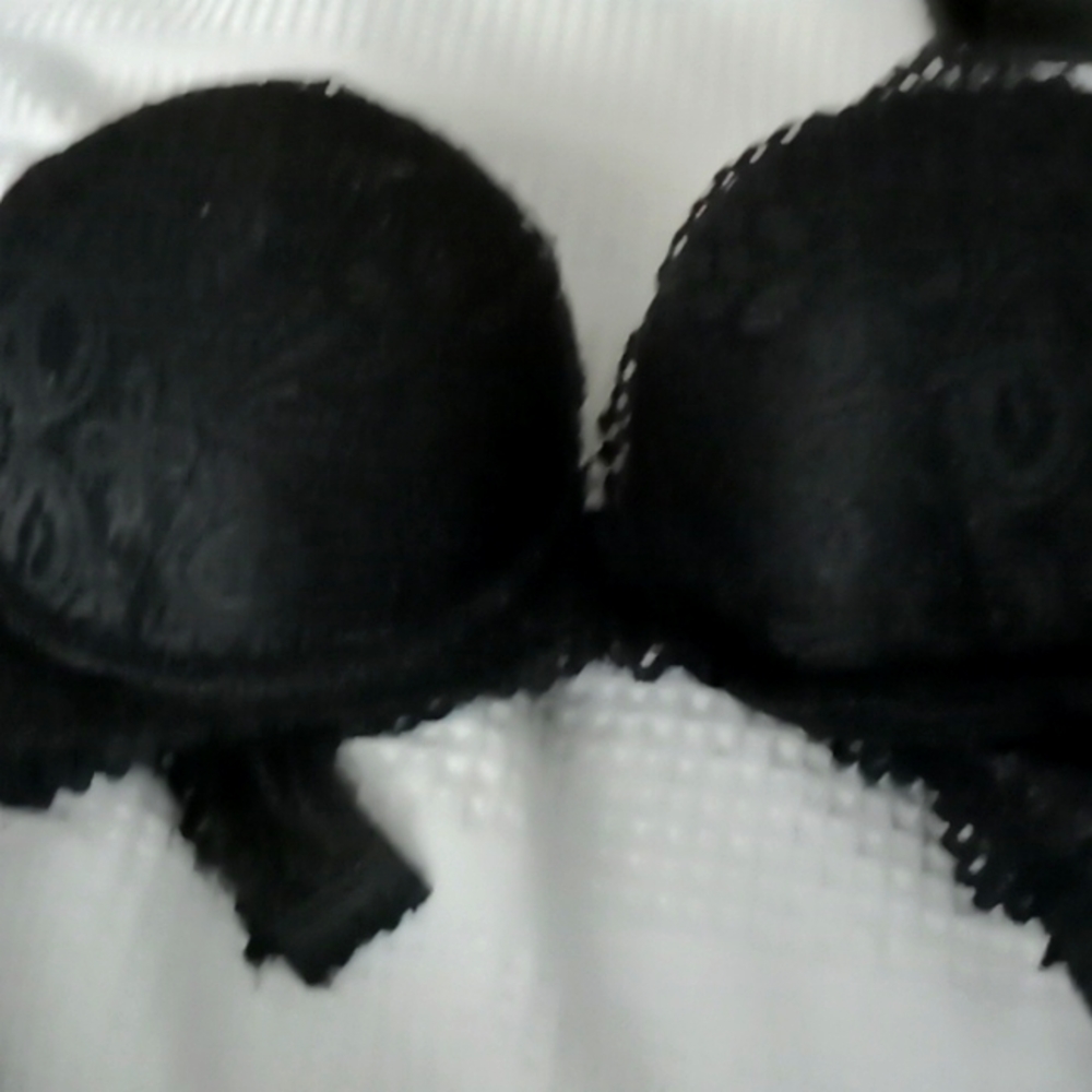 Black lace bra